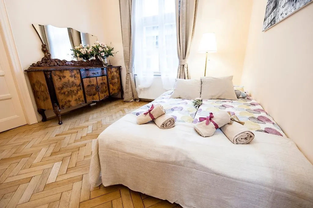 Apartments Roman Krakov